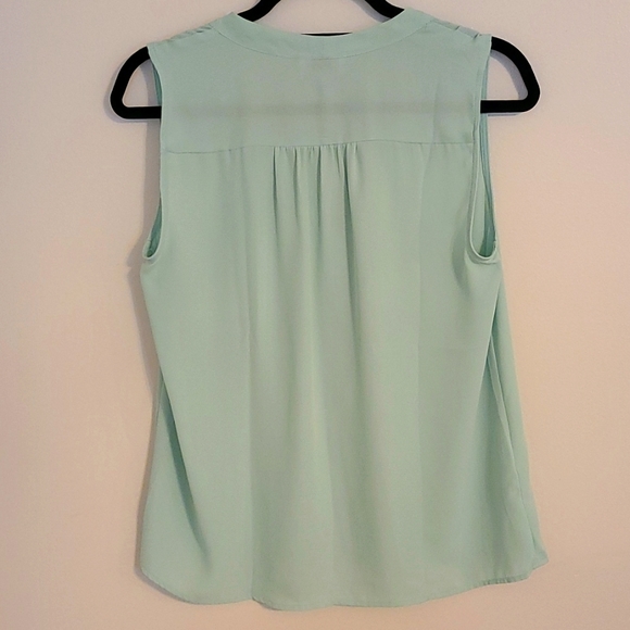 Pleated Loft Blouse - Picture 3 of 4